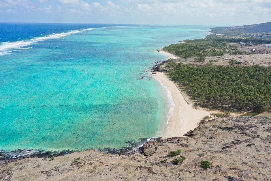 S&rsquo;installer à Blue Bay, île Maurice — quartiers, écoles, coût